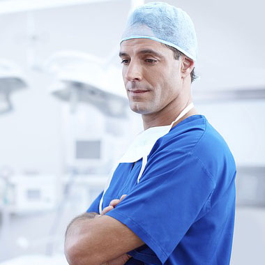 Profesional de la salud para continuidad clínica